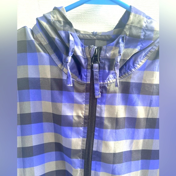 Magellan sportswear’s hooded jacket size L color blue/ black - Picture 4 of 10